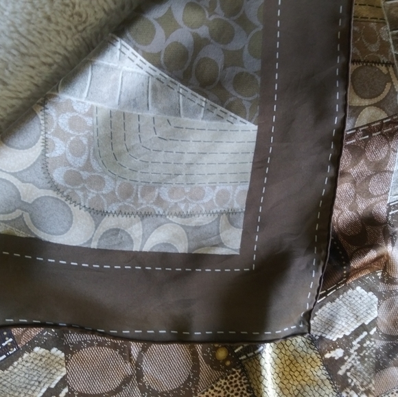 SOLD. Coach silk scarf NWOT - Picture 7 of 8